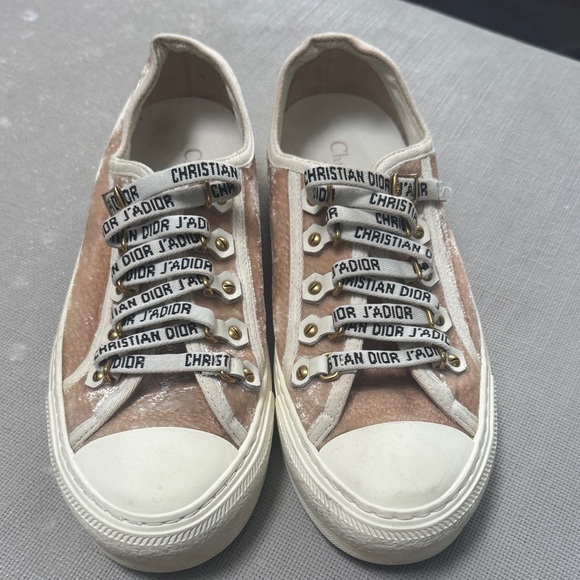 Christian Dior Beige Sneakers with Logo Laces - Picture 1 of 4